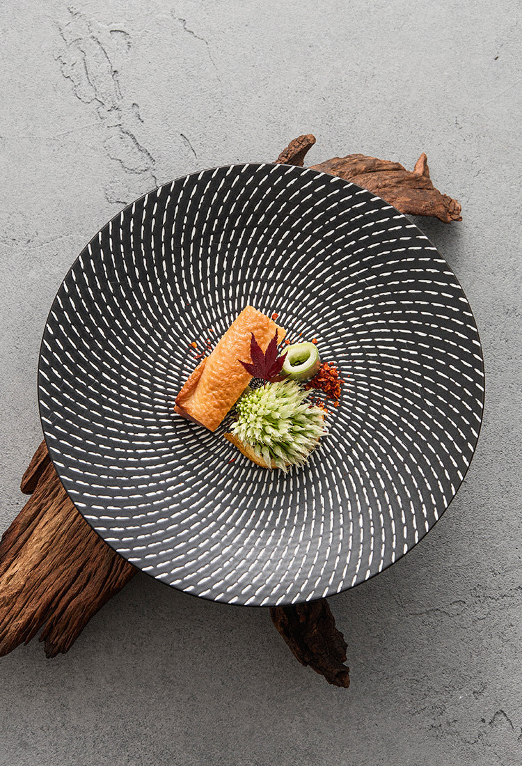 Ceramic salad plate with meteor shower pattern