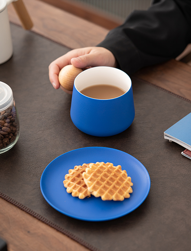 Creative mug with bold color and unique handle
