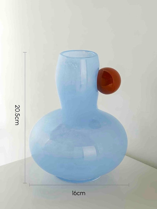 Elegant blown glass flower vase for tabletop decoration