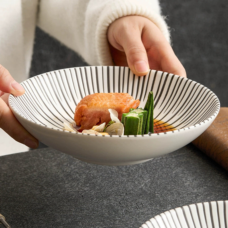Japanese-style deep plate with artistic motif
