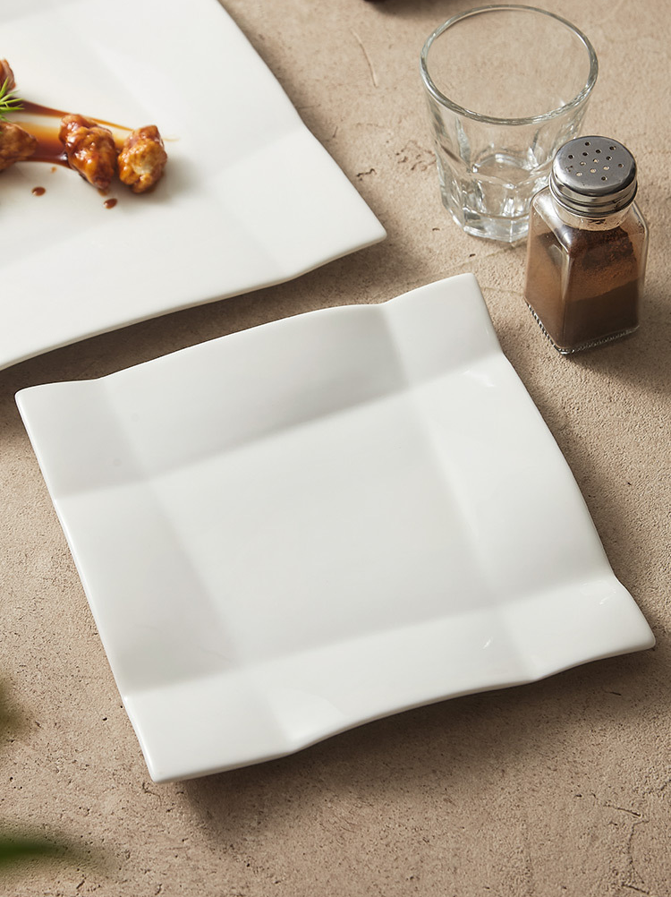Minimal fine dining ceramic plate for restaurant-style presentation