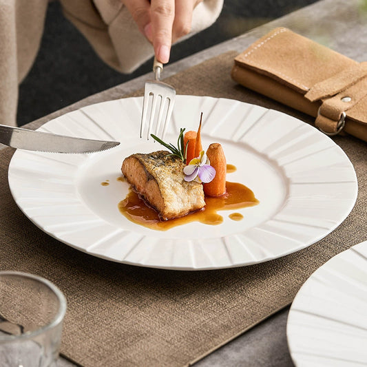 Minimalist Japanese-style porcelain plate for elegant dining