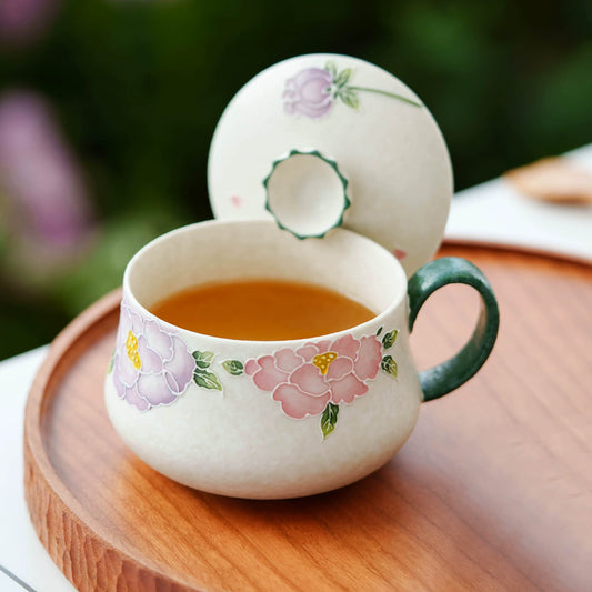 Pastel-style ceramic tea cup in decorative gift box