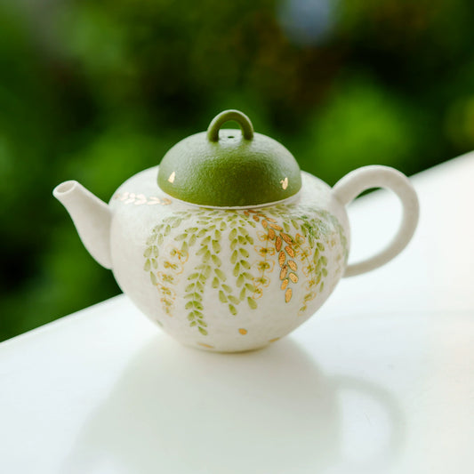Traditional Chinese Kung Fu teapot 120ml leaf motif