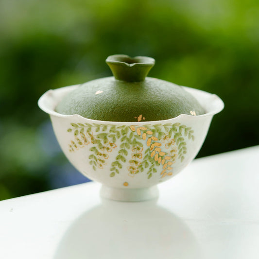 Traditional Chinese gaiwan 95ml with leaf motif