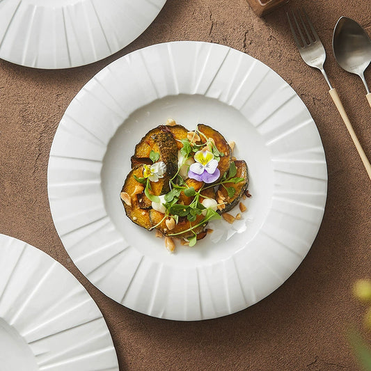 White ceramic dinner plate in 9.25 inch size for salads and appetizers