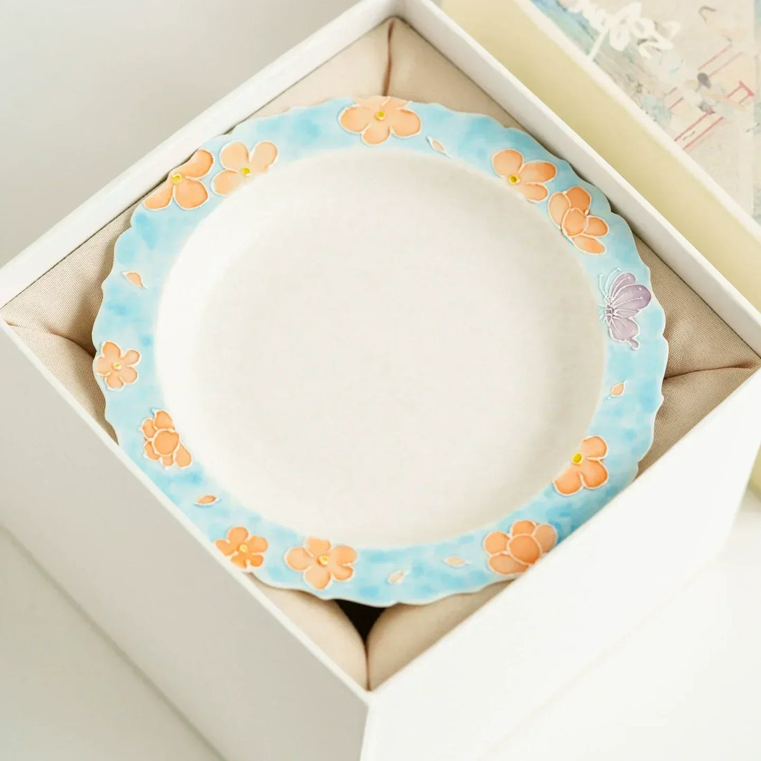 🌿 A Touch of Floral Calm — The Artistry Behind Our Hand-Painted Floral Rim Ceramic Plate