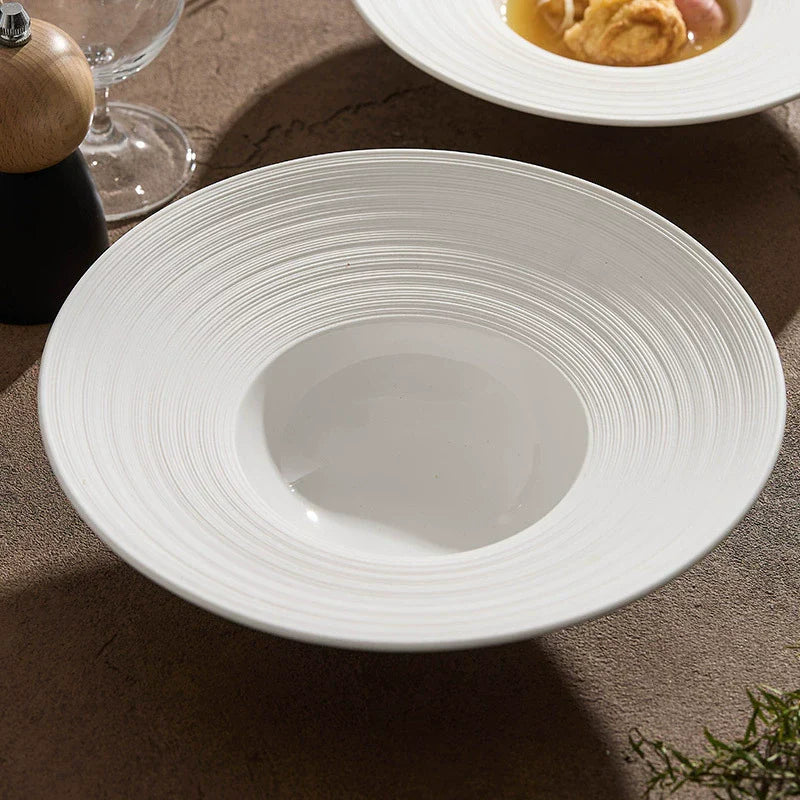 Elevate Modern Dining: The Ripple-Texture Hat Plate That Transforms Every Dish