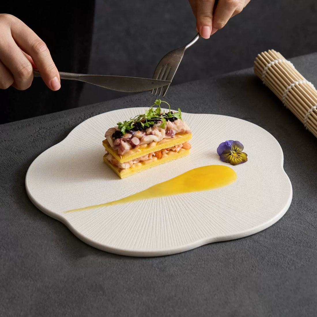 Petal Geometry: Bringing Floral Organic Forms to Modern Table Landscapes
