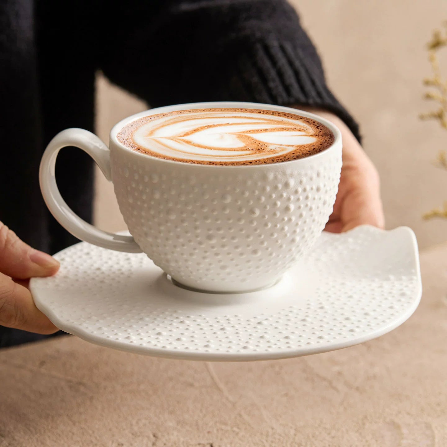 Artisanal matte white coffee set with 426g weighted premium feel.