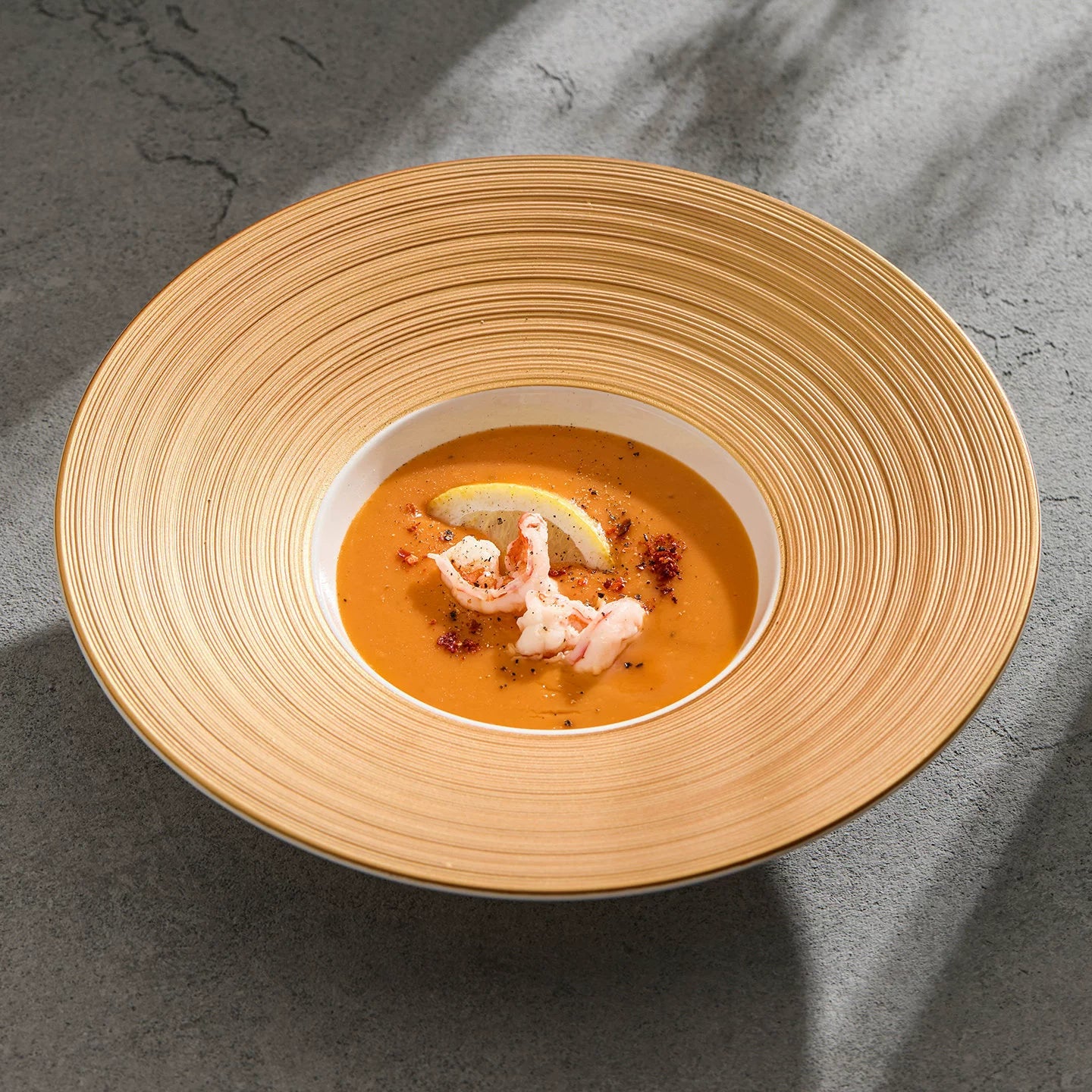 Avant-Garde Restaurant Dinnerware