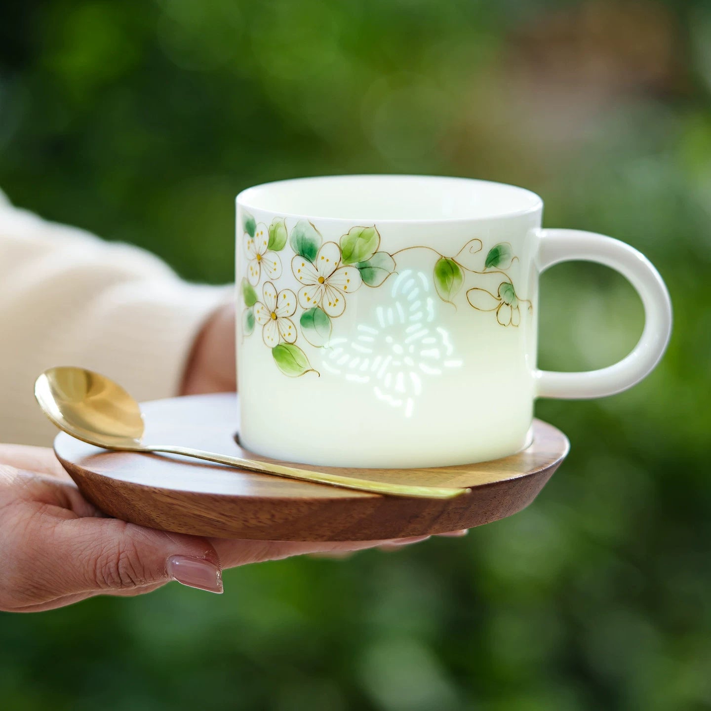 Botanical Design Tableware