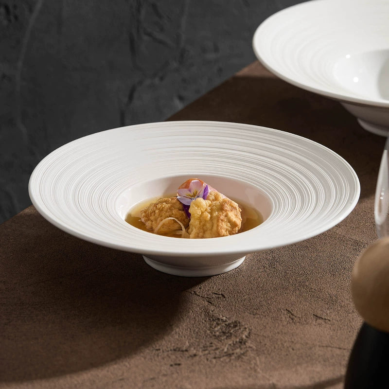 Ceramic hat plate for pasta and plated dishes
