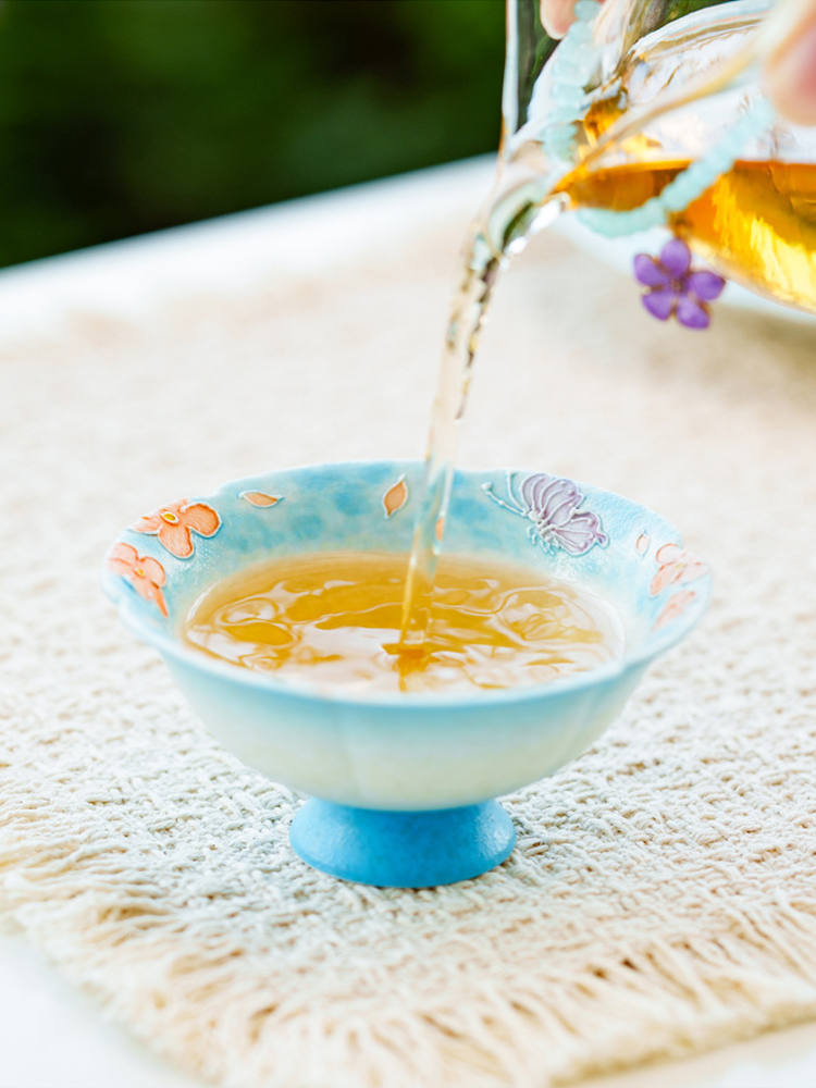 Ceramic tasting cup with raised pedestal base