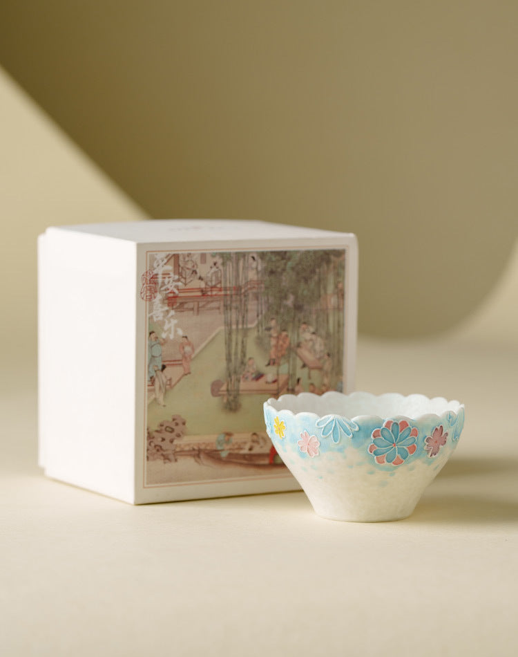 Ceramic teacup Chinese style floral pattern