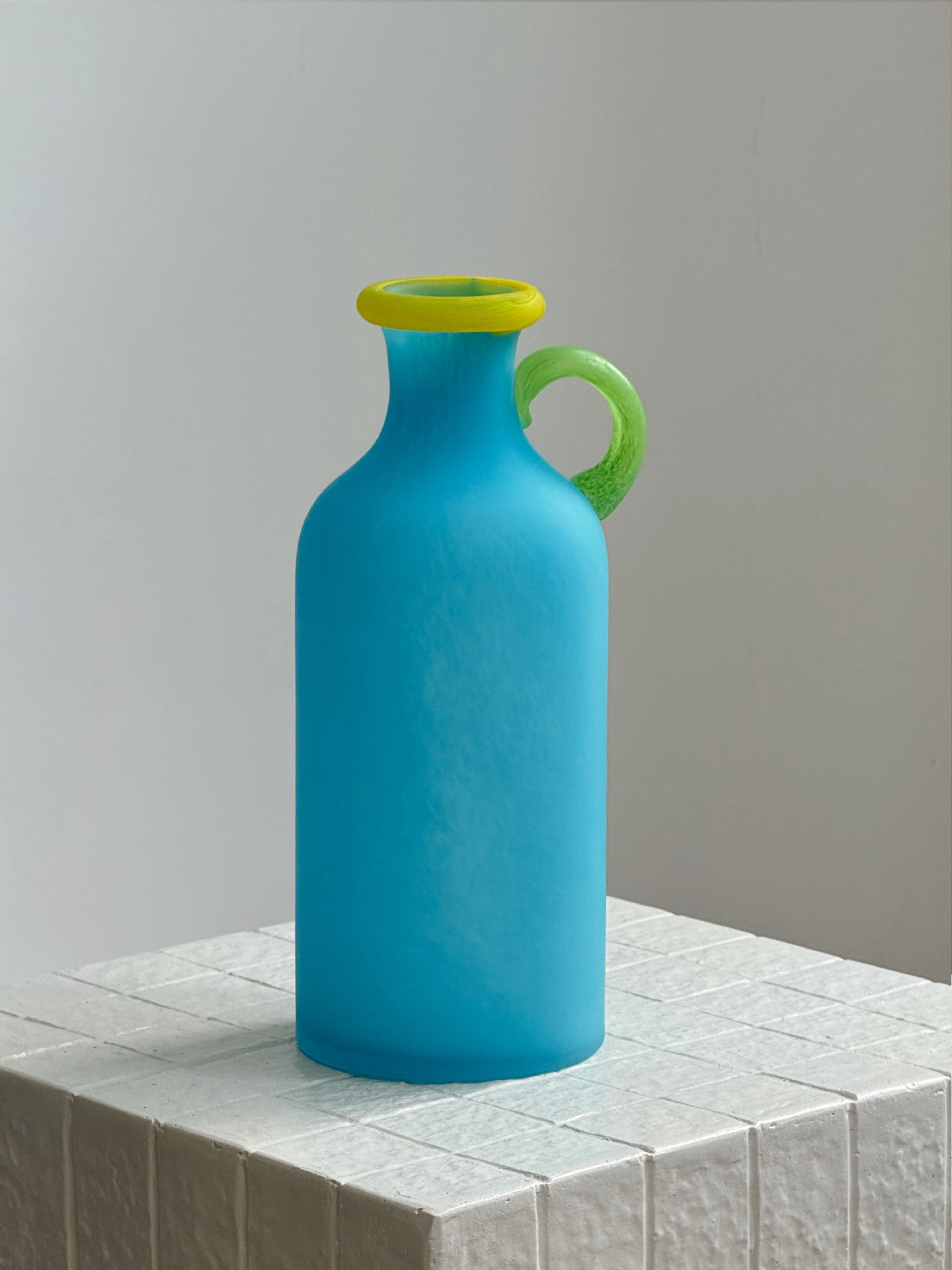 Contemporary colorful glass vases for living room decoration
