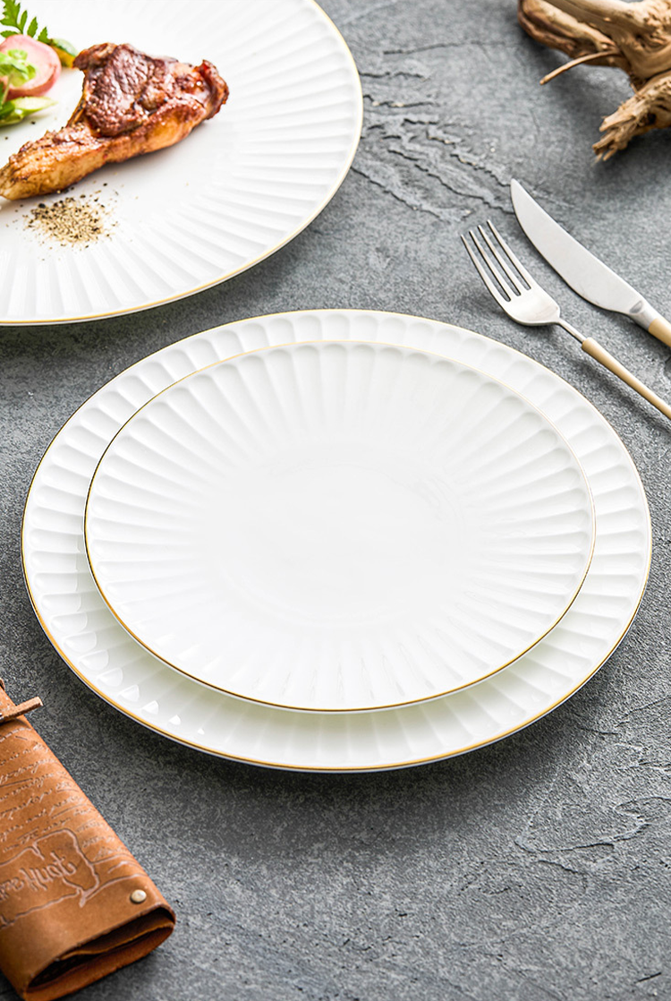Contemporary gold-edged porcelain tableware minimalist style