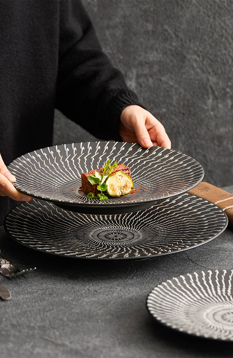 Contemporary porcelain dinner plate for modern table styling