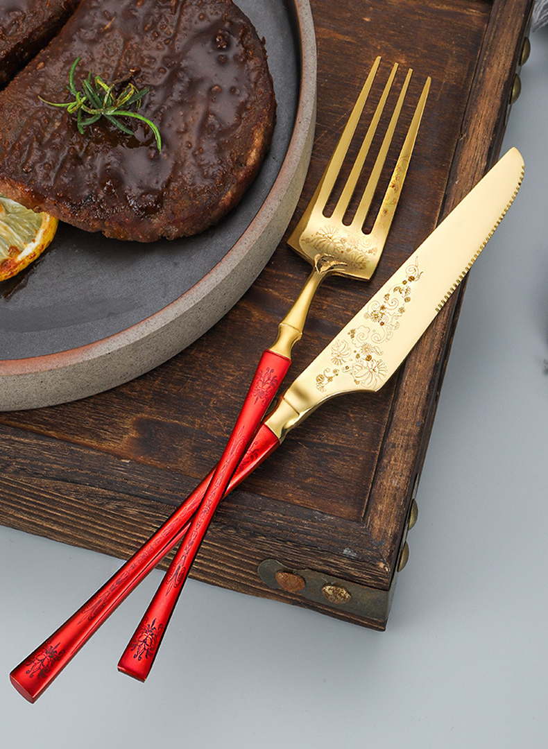 Decorative stainless steel flatware with engraving