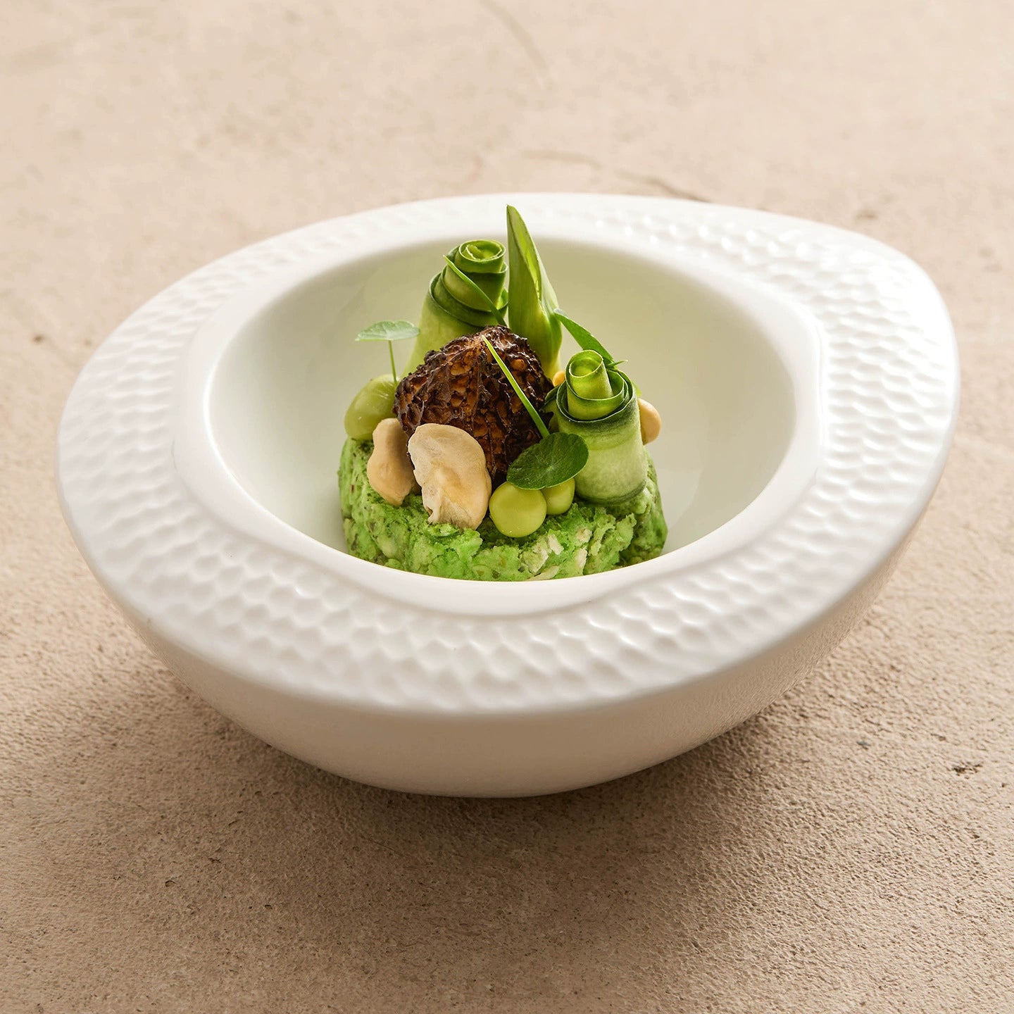 Double-layer ceramic serving dish for restaurant plating