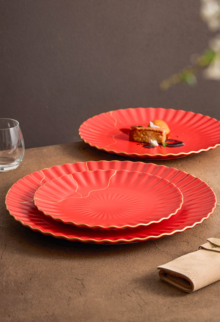Durable heat-resistant luxury dinner plate red