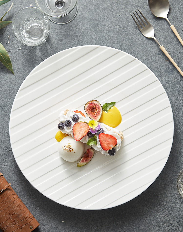 Durable scratch-resistant porcelain dinnerware minimalist style