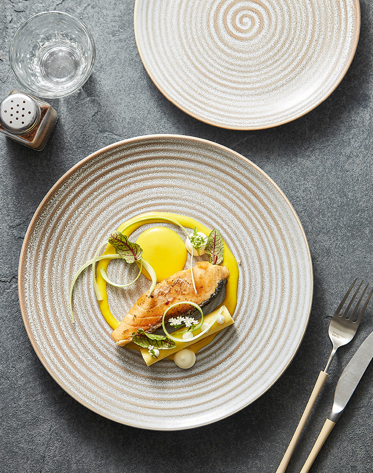 Elegant gray ceramic dinner plate with Nordic concentric ripple pattern