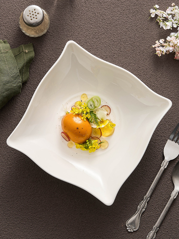 Elegant square deep plate for pasta