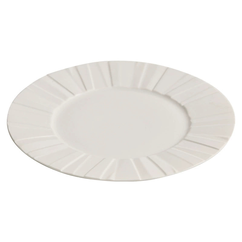 Elegant white glazed ceramic plate for restaurant and home dining