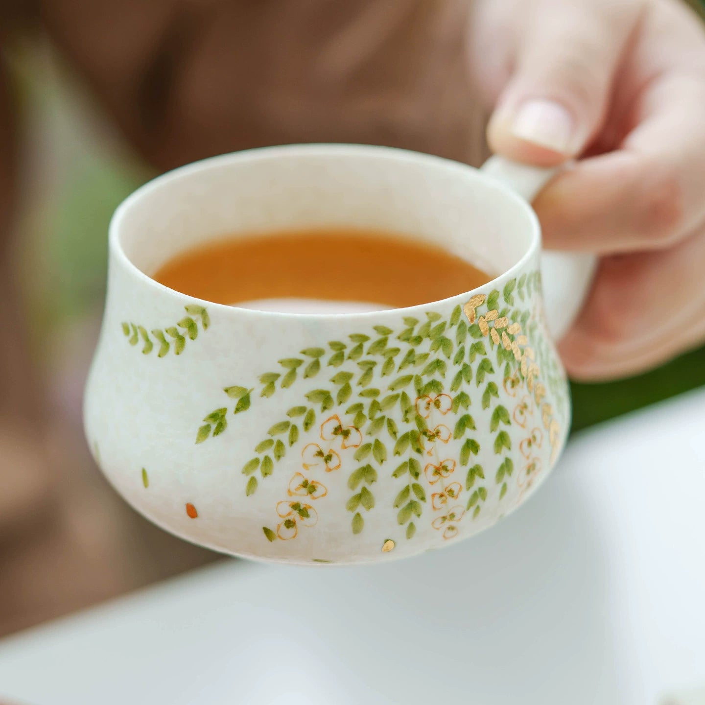 Floral pattern ceramic mug in gift box