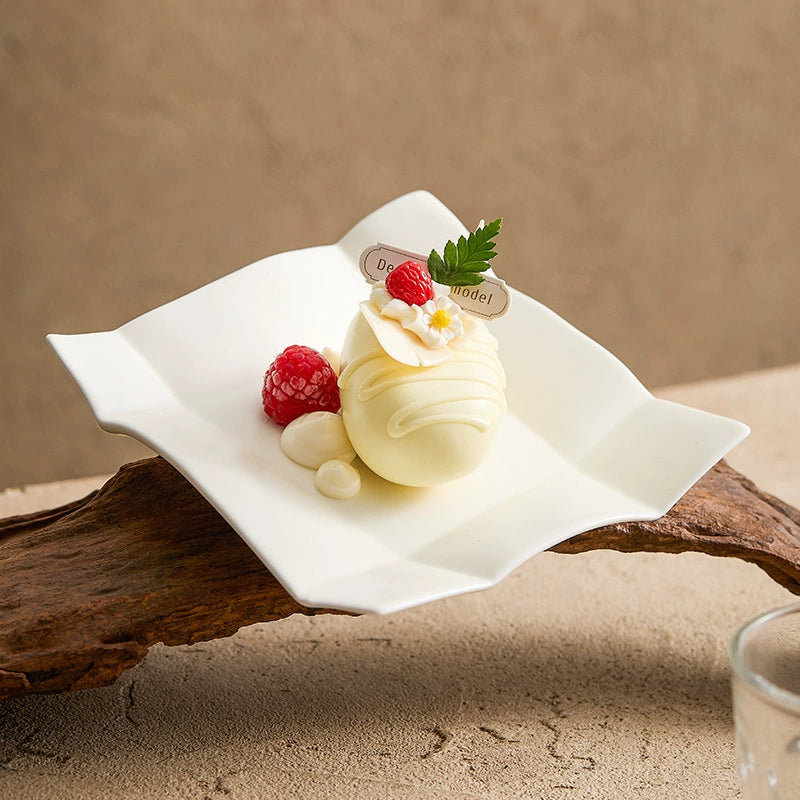 GOSEUNG 5.5-inch modern pastry plate with curved corners