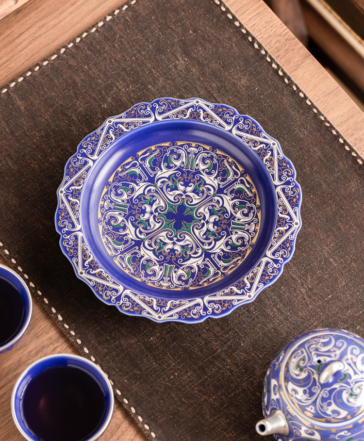 GOSEUNG Imperial Collection saucer in deep blue and silver glaze