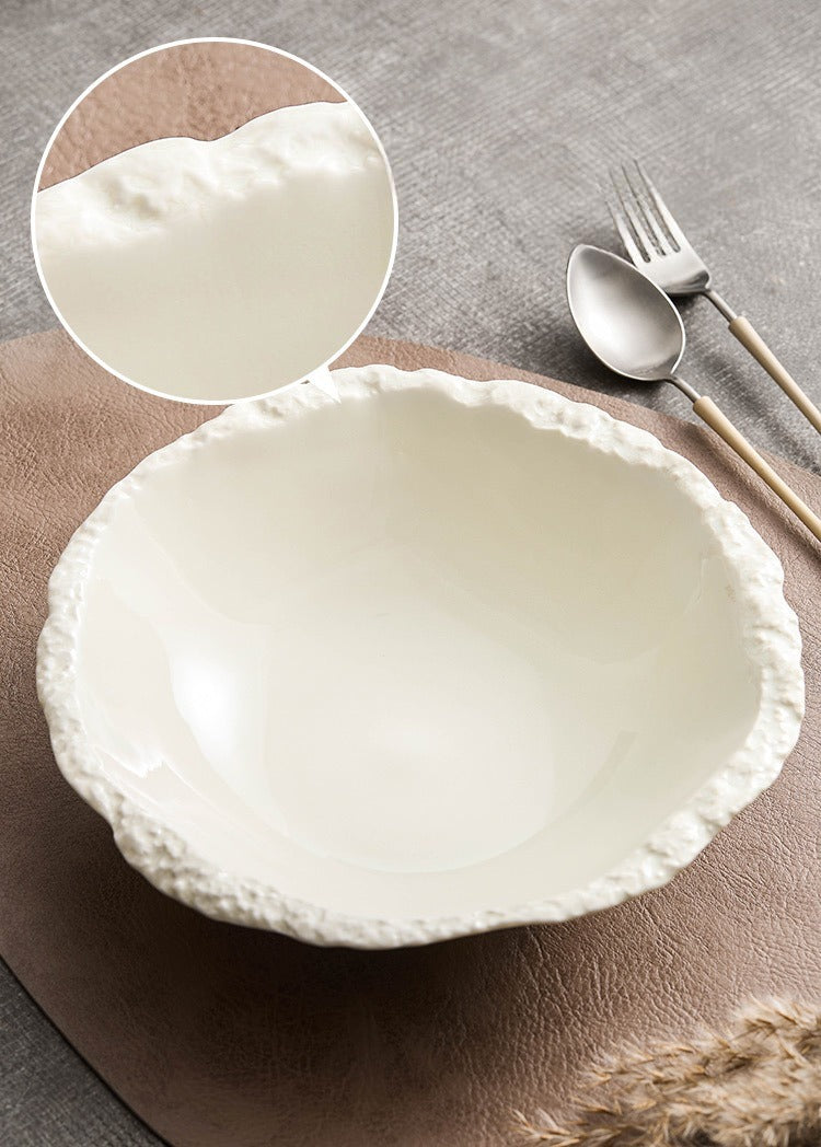 GOSEUNG StoneEdge porcelain piece expressing quiet natural luxury.