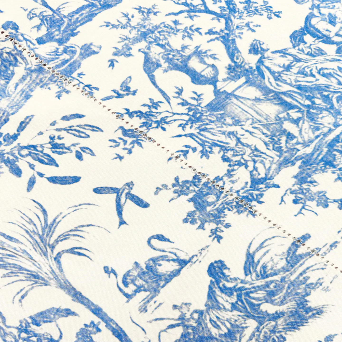 GOSEUNG Tableware Collection blue apron representing the quiet perfection of form.