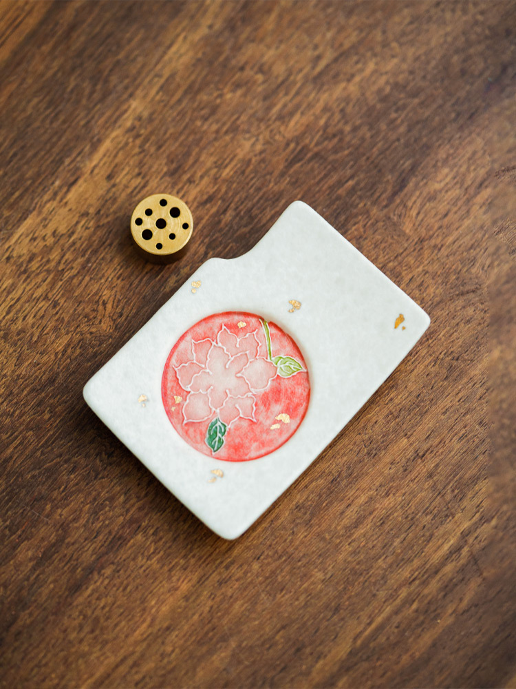 GOSEUNG Zen-inspired incense holder featuring lotus flower design