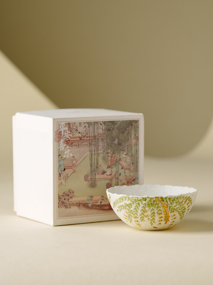 Green leaf ceramic tea cup for daily brewing