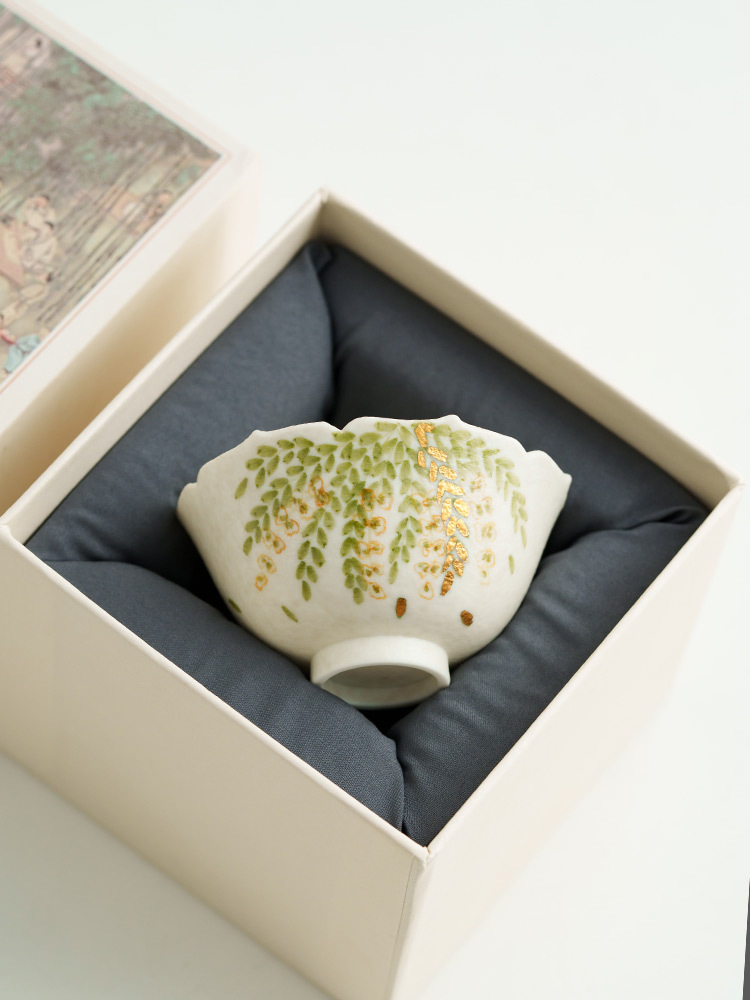 Green leaf teacup handmade for oolong and jasmine