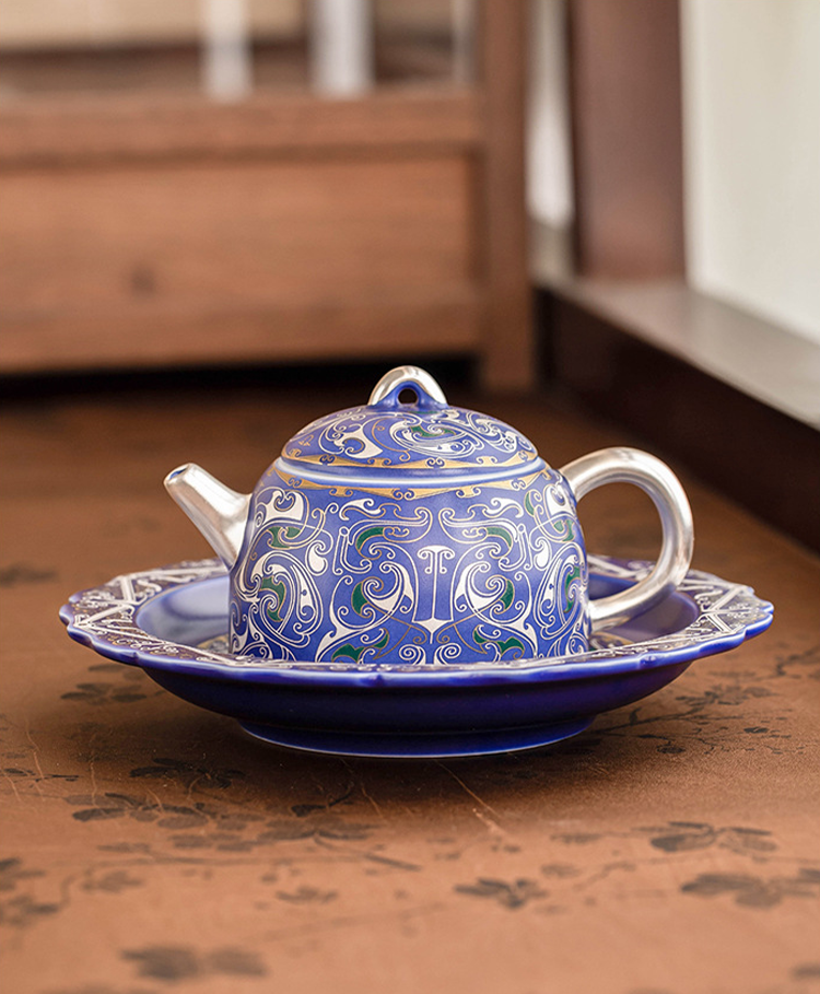 Hand-painted blue porcelain teapot for Gongfu tea ceremony