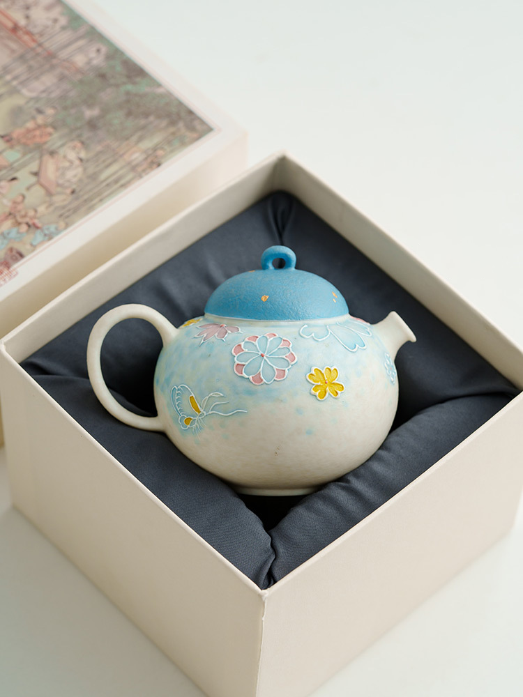Handmade pastel flower Chinese teapot