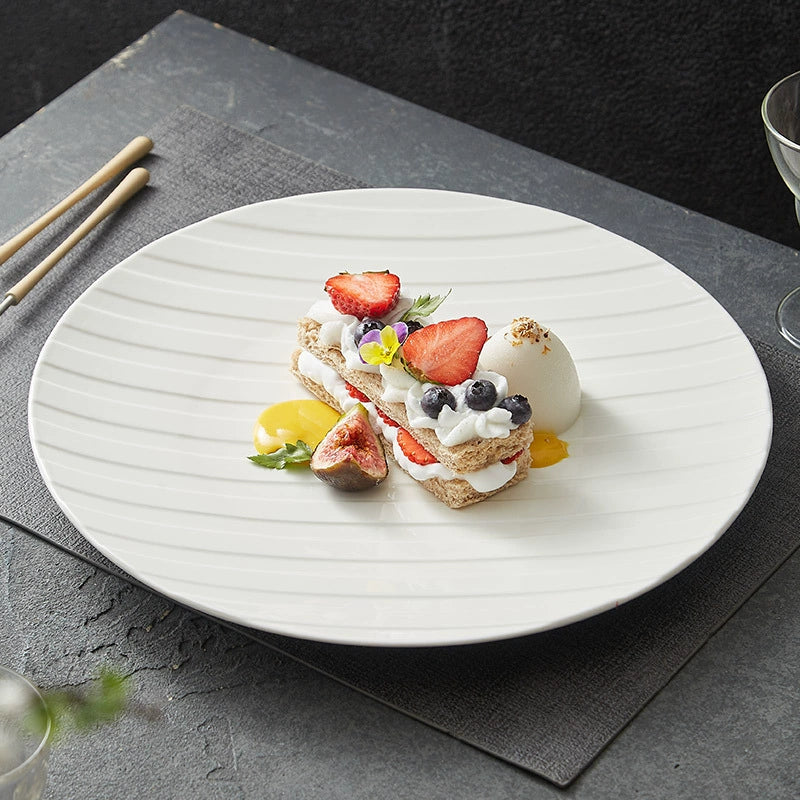 High-fired white porcelain tableware 1280–1350°C durable and elegant