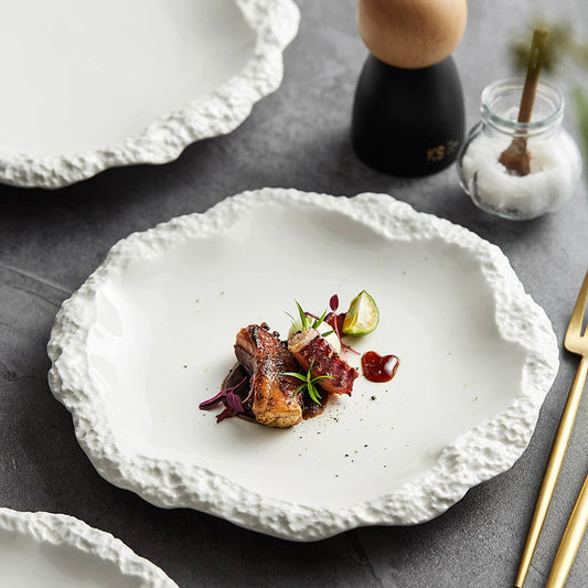 INS-style shallow flat plate for modern dining

