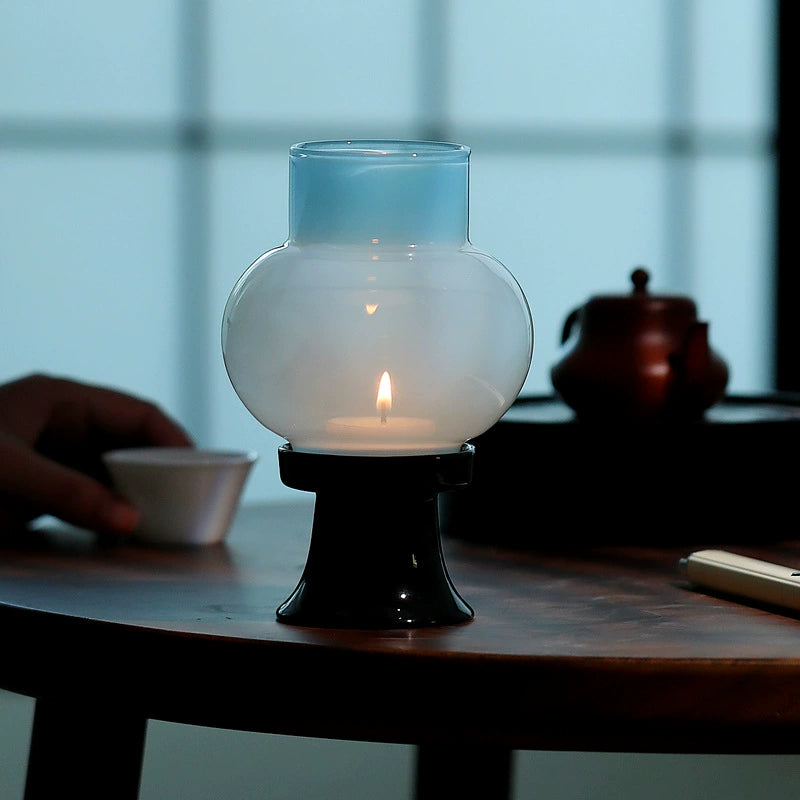 Jade green GOSEUNG aroma lamp blending light and fragrance for calm interiors.