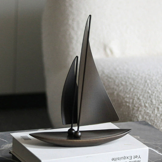 Luxury resin sailboat model decoration