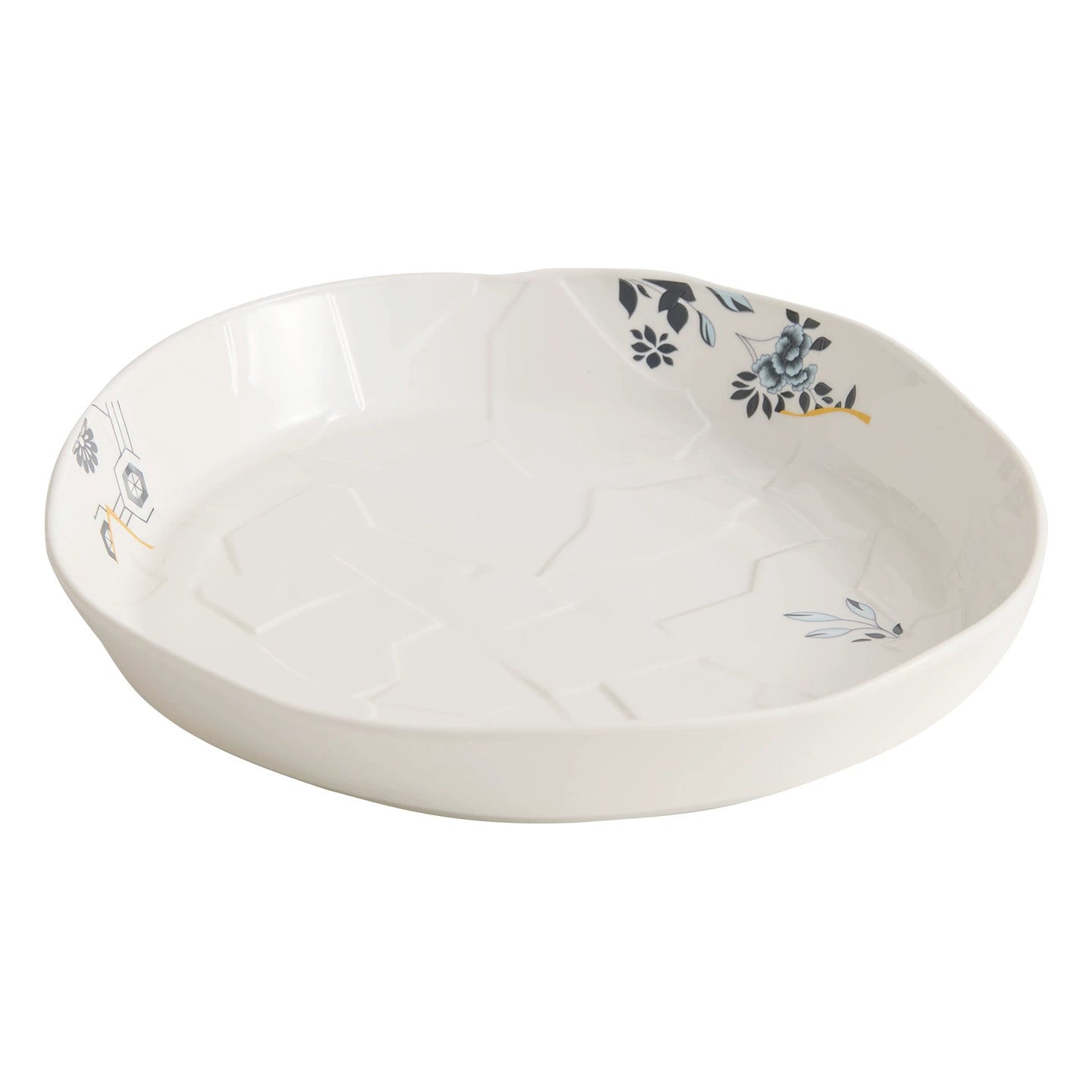 Modern minimalist porcelain tableware with straight rim.