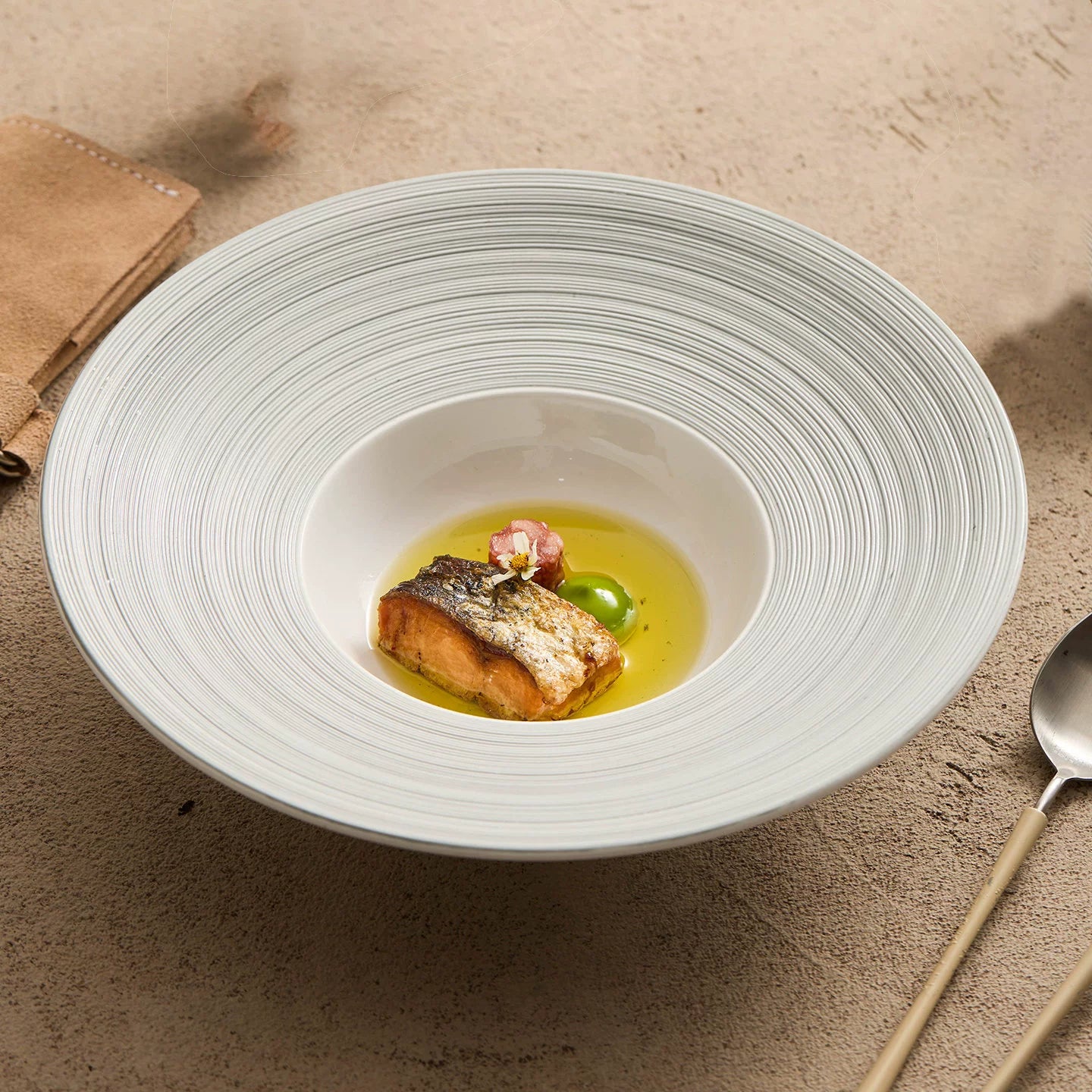 Silver Linear Textured Plate