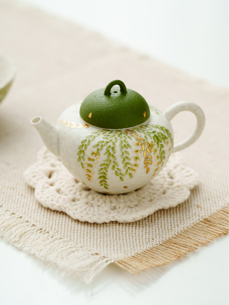 Small 120ml ceramic teapot for Kung Fu tea