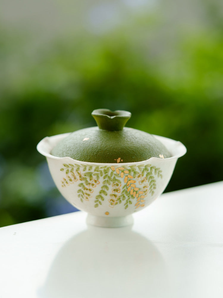 Small 95ml ceramic gaiwan for tea brewing