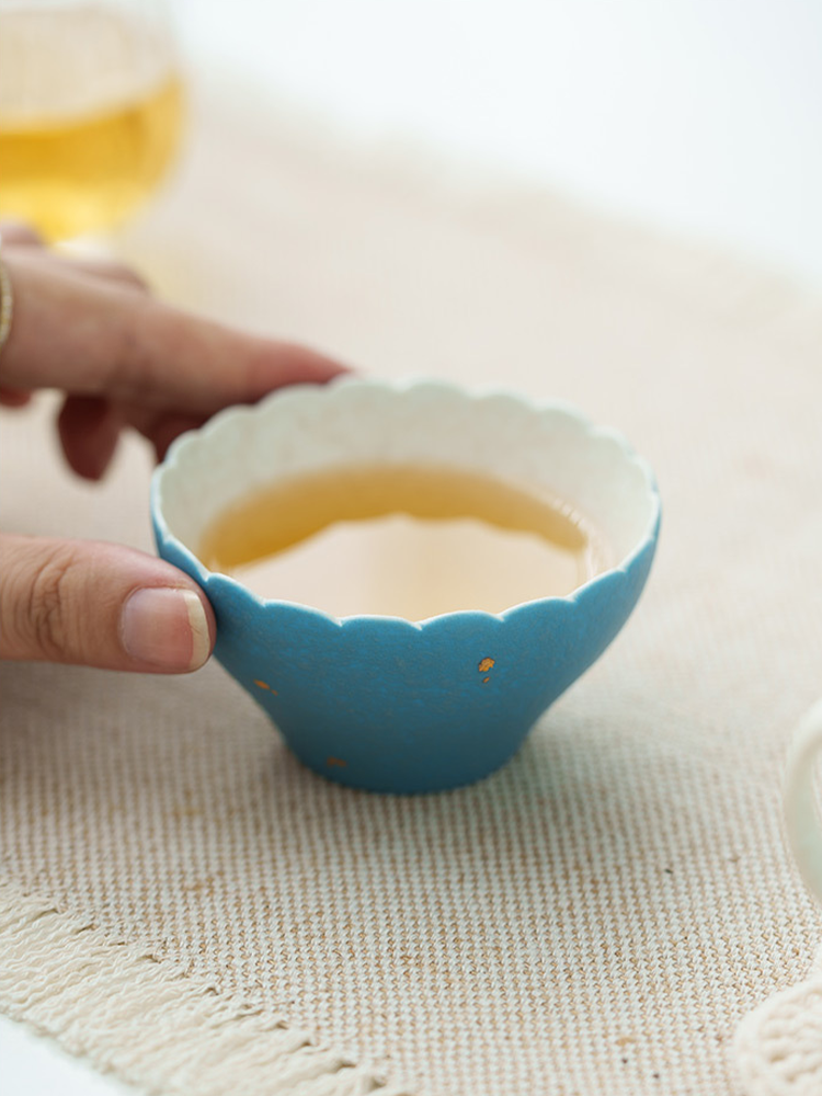 Small ceramic tea cup for oolong and green tea
