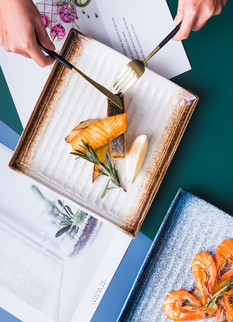 Textured square plate for refined table settings