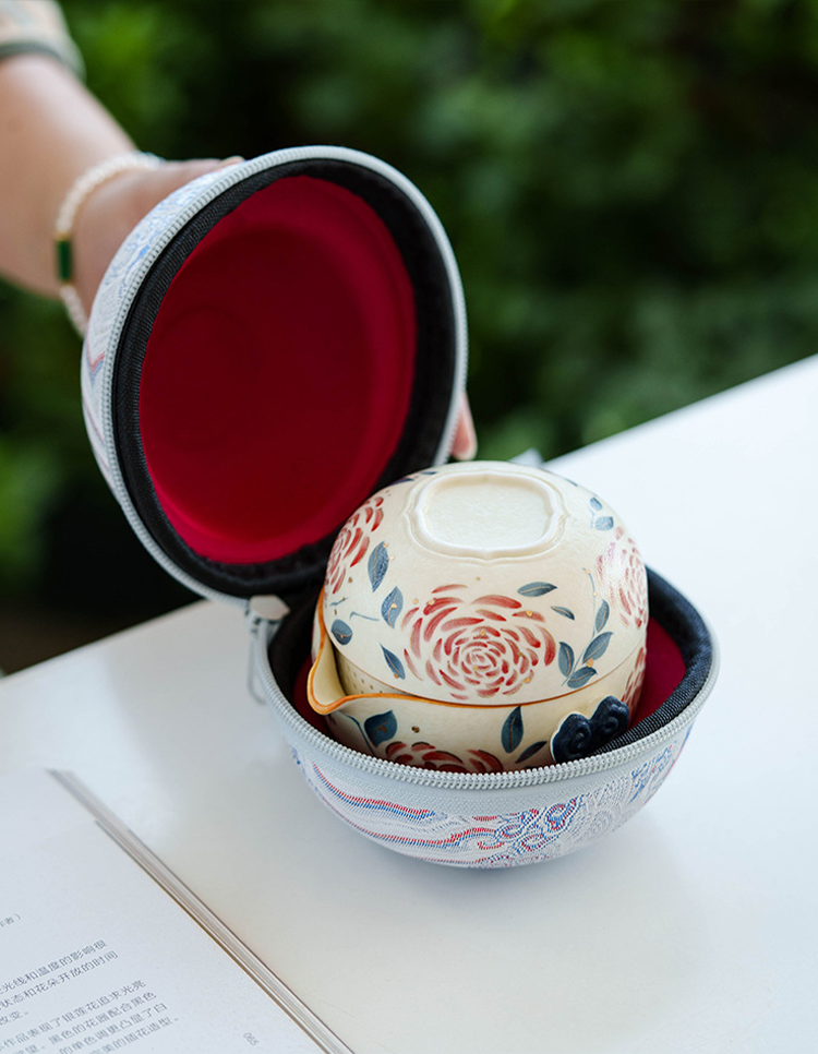 Three-cup floral Ruyi teapot tea set